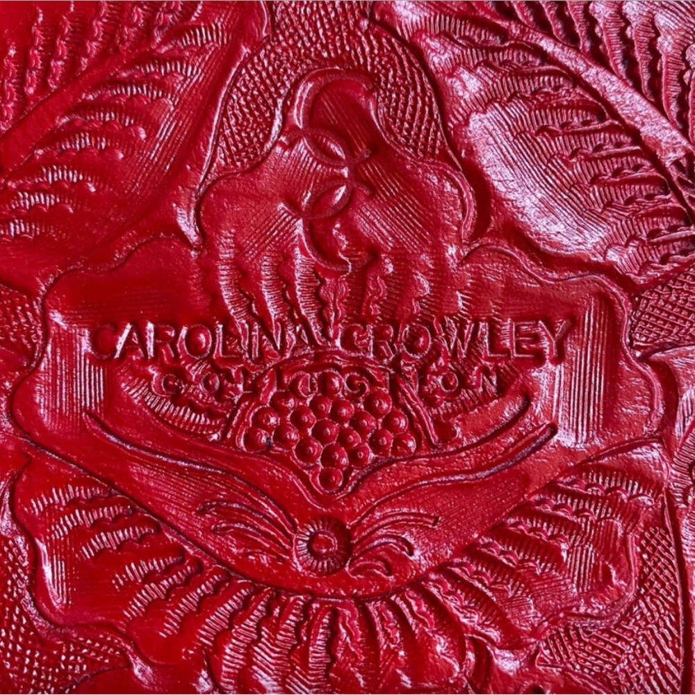 Carolina Crowley NWOT Western Red Leather Tooled Chunky Tasseled Zippered Clutch - Picture 7 of 7